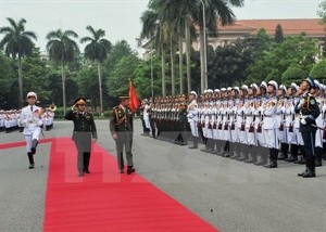 Royal Brunei Armed Forces’ officer visits Vietnam - ảnh 1